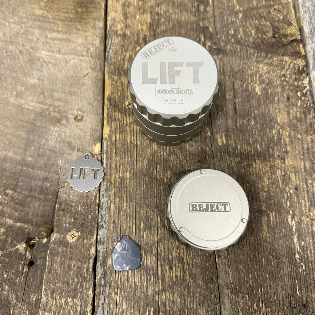 ***REJECT*** 4 Piece SILVER Grinder LIFETIME WARRANTY Made with parts that have a scratch, dent or off color