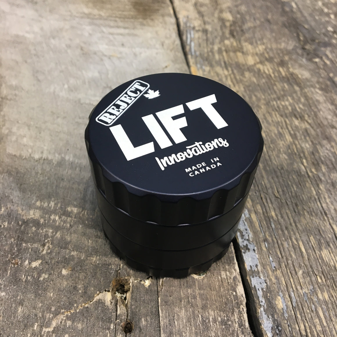 ***REJECT*** 4 Piece BLACK Grinder LIFETIME WARRANTY Made with parts that have a scratch, dent or off color